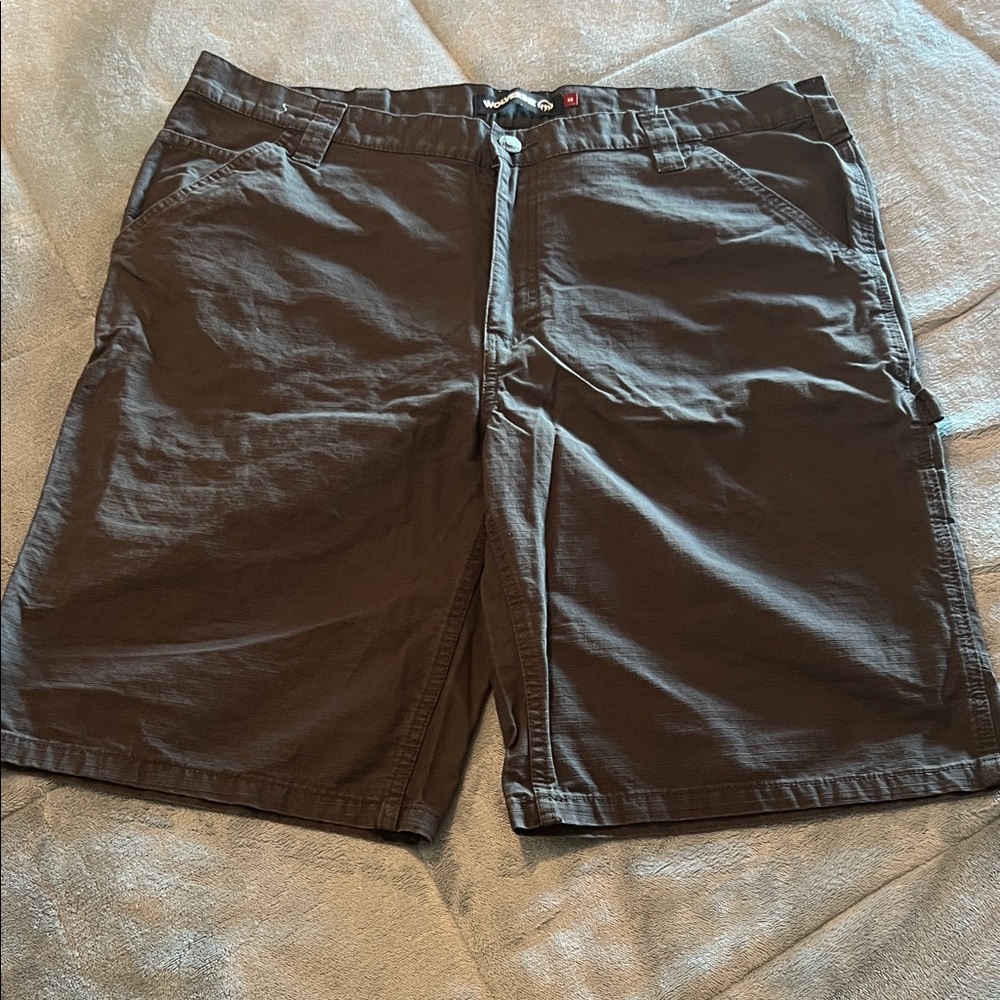 Wolverine Chocolate Cargo Shorts size 38